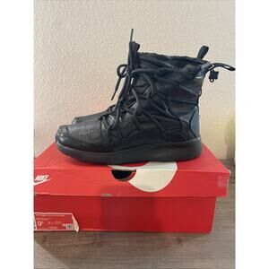Size 9.5 - Nike Tanjun Rise High Triple Black W